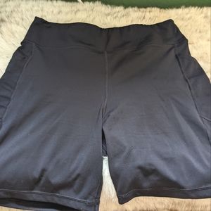 XL Black American Eagle high waisted bike shorts with side pockets
